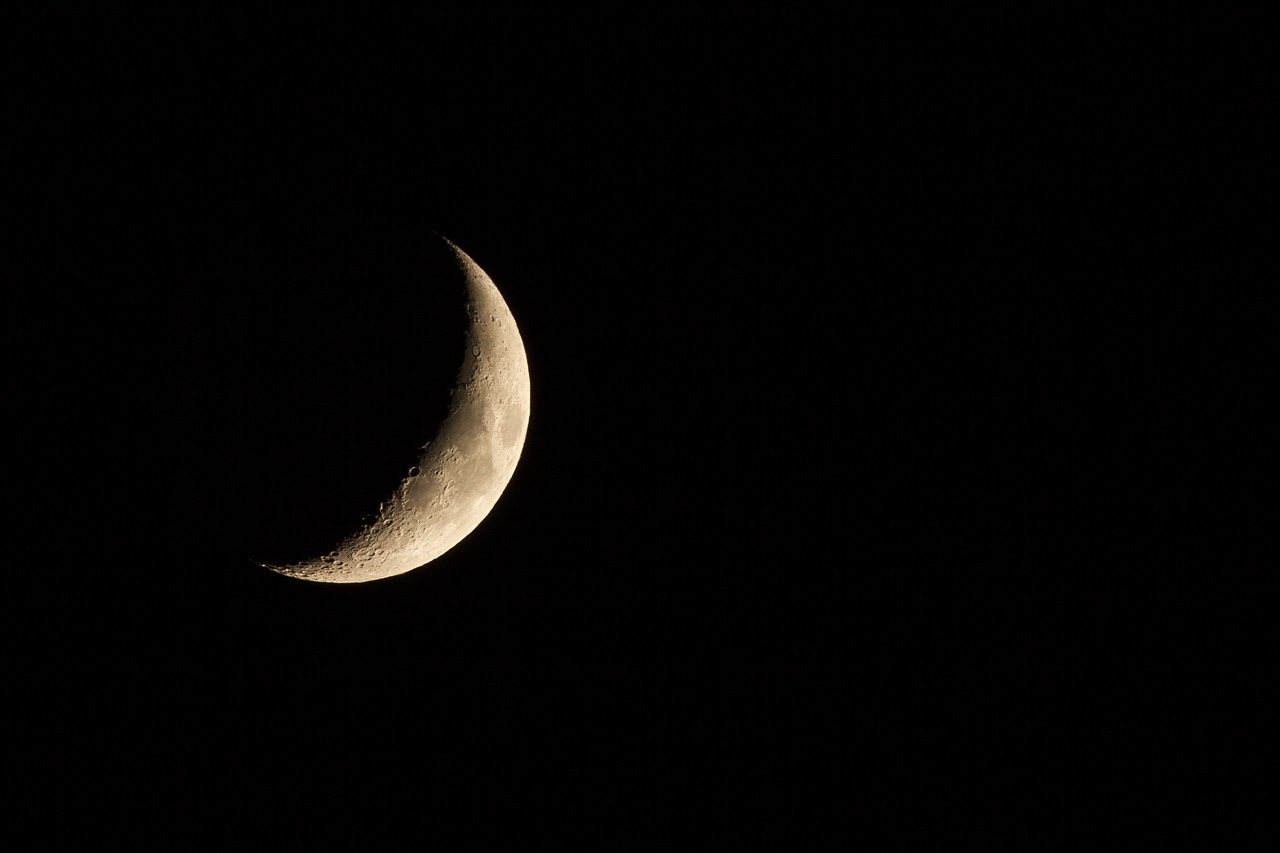 moon increasingly moon craters free photo