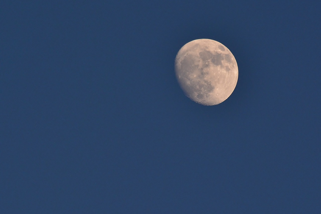 moon  increasingly  astronomy free photo