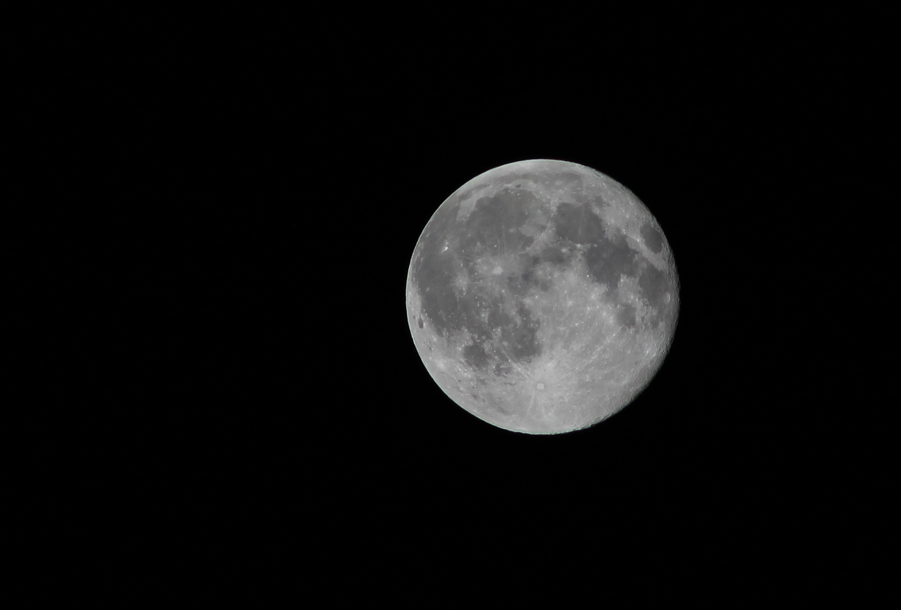 moon close up night free photo