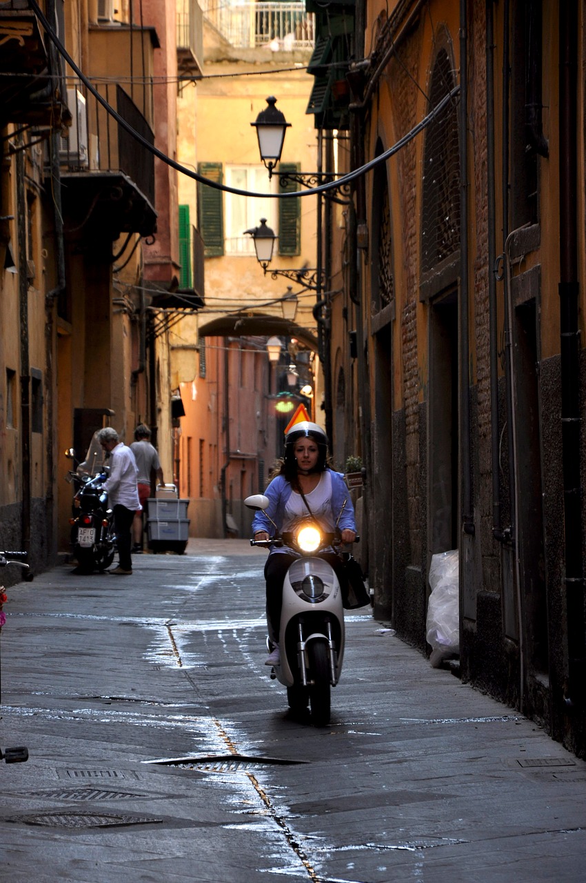 moped alley tuscany free photo