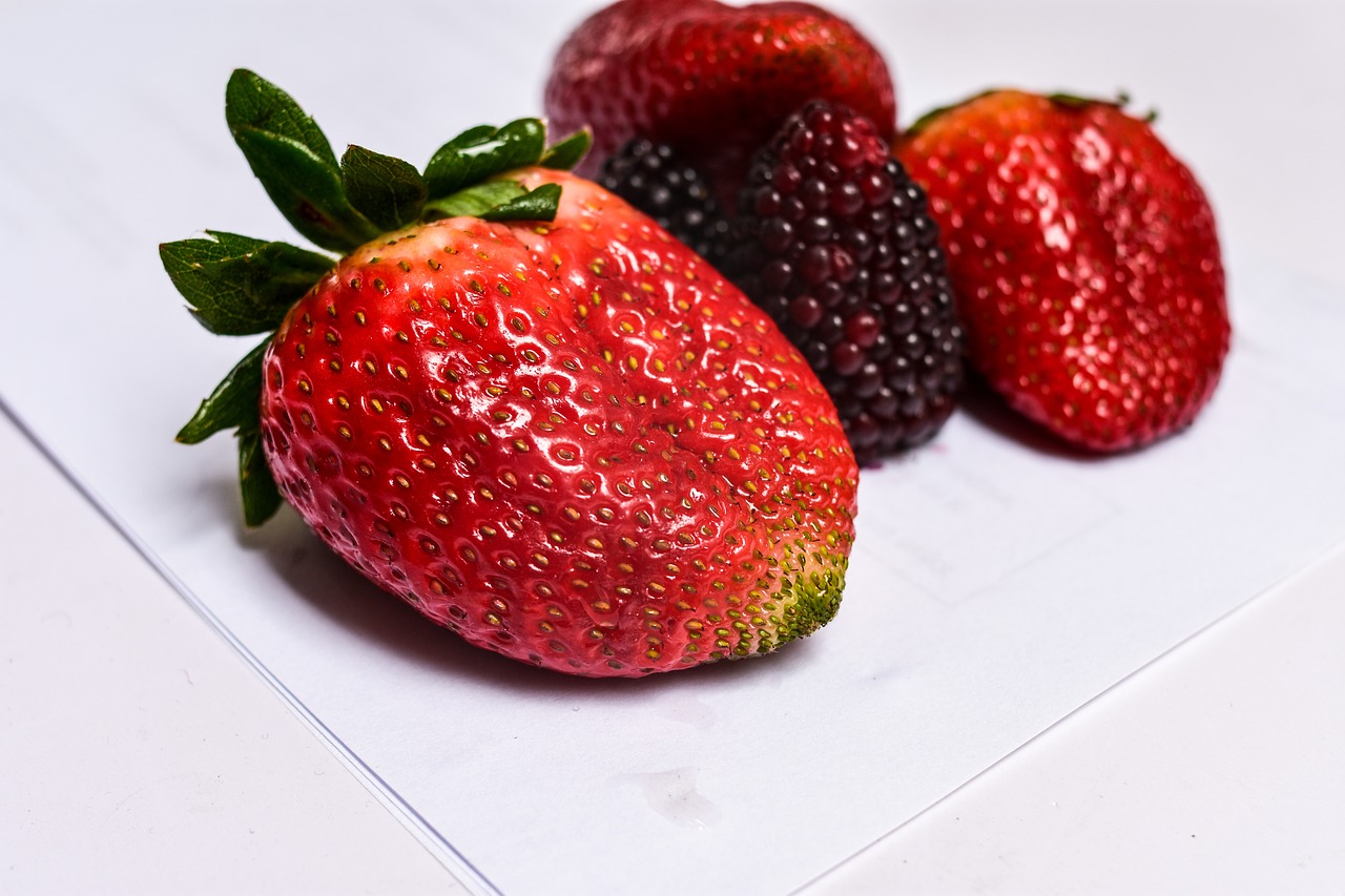 mora  strawberry  fruit free photo