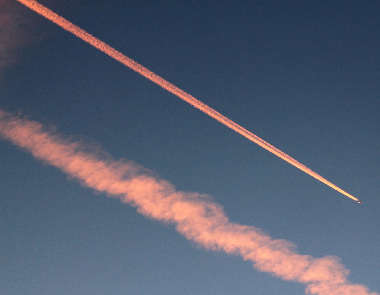 morgenstimmung red cloud aircraft free photo