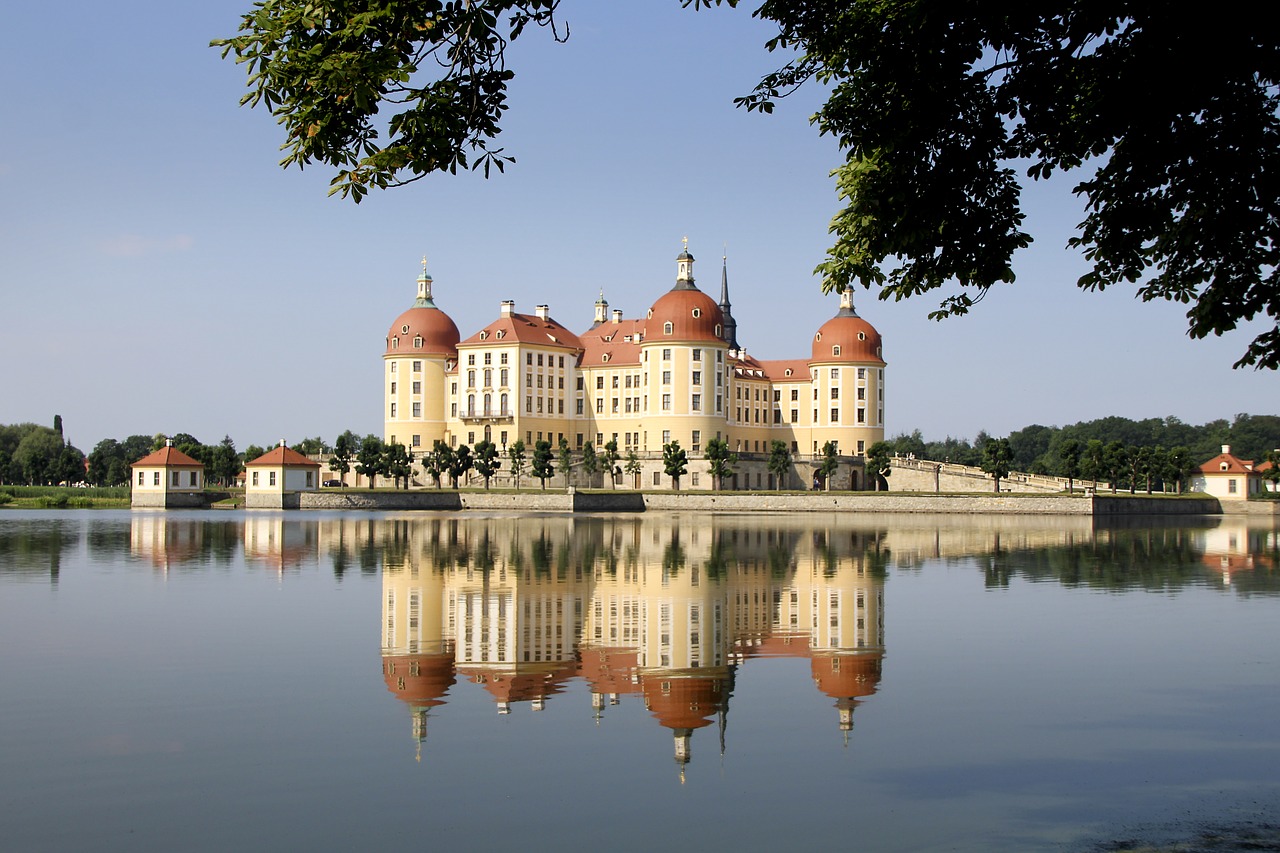 moritz castle  fairy castle  dresden free photo