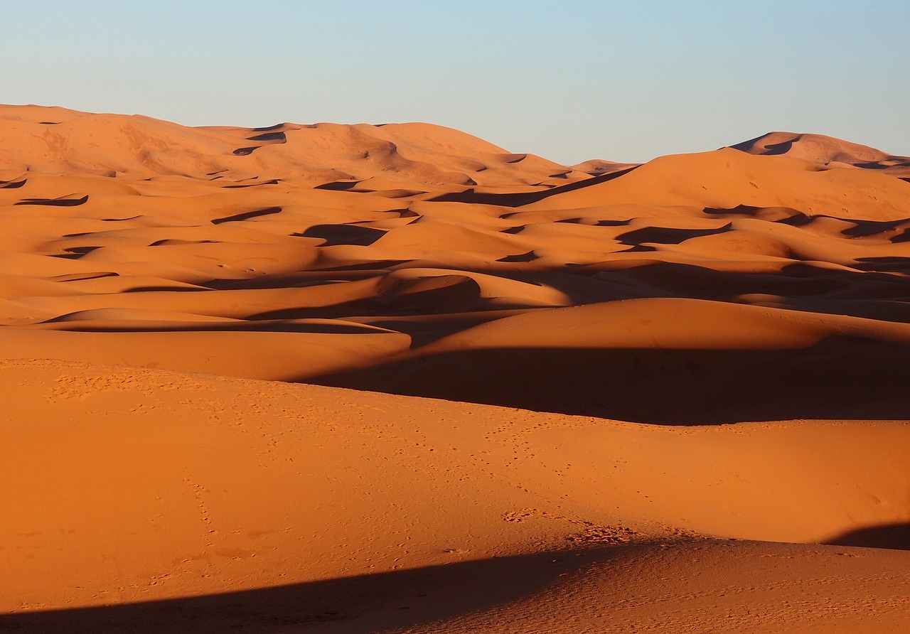 morocco sahara desert massive sand dunes free photo