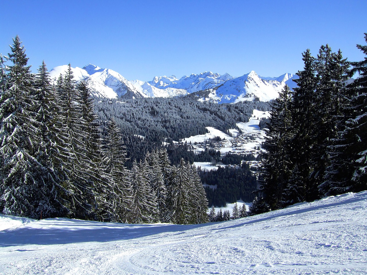 morzine france france snow free photo