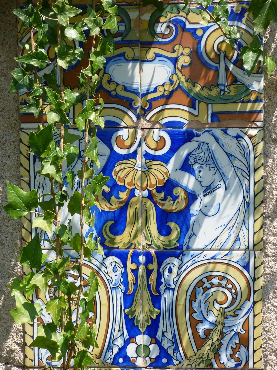 mosaic modernist ivy free photo