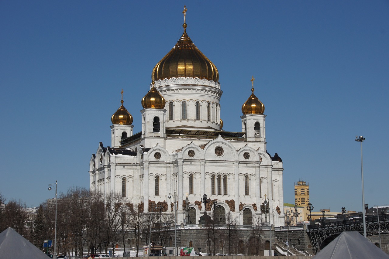 christ the savior cathedral moscow morning free photo