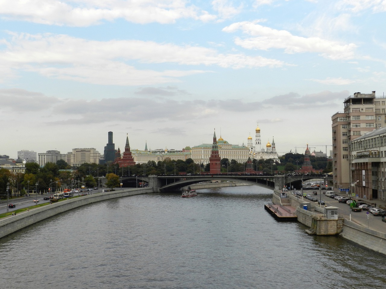 moscow red square moscow river free photo