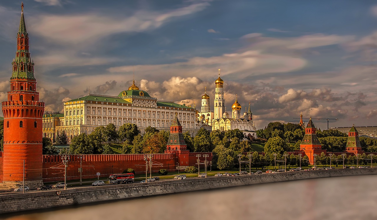 moscow russia kremlin free photo