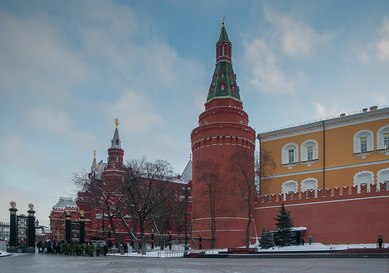 moscow kremlin wall free photo