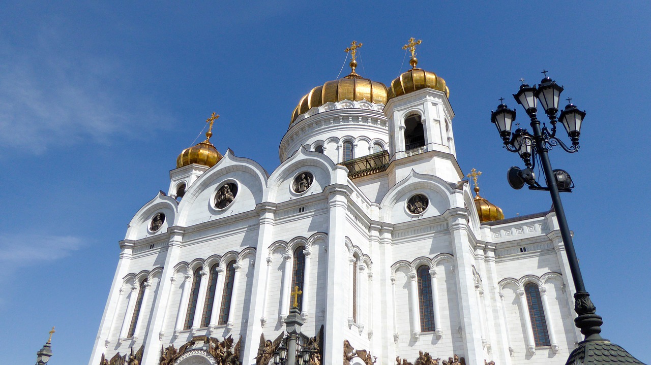moscow cathedral of christ the saviour river cruise free photo