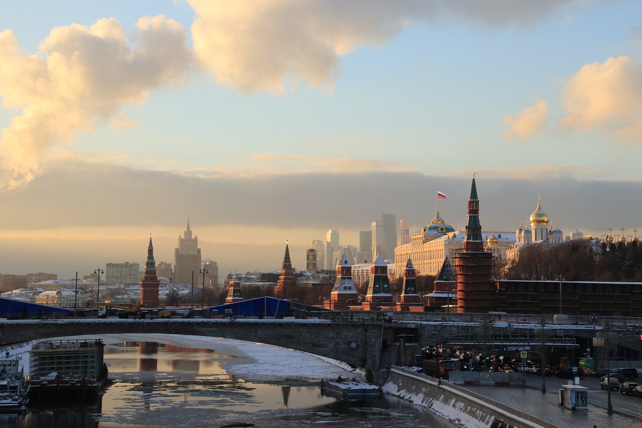 moscow  sunset  river free photo