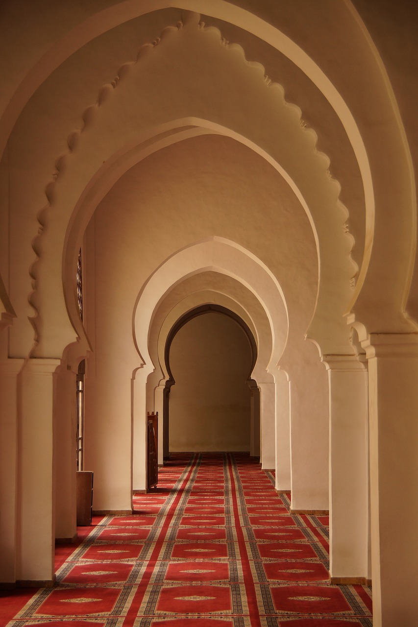 mosque arc red free photo