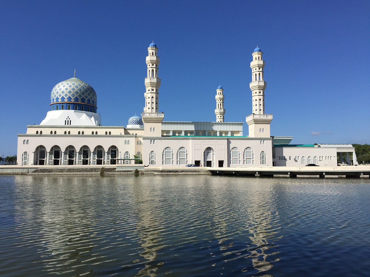 mosque reflection religion free photo