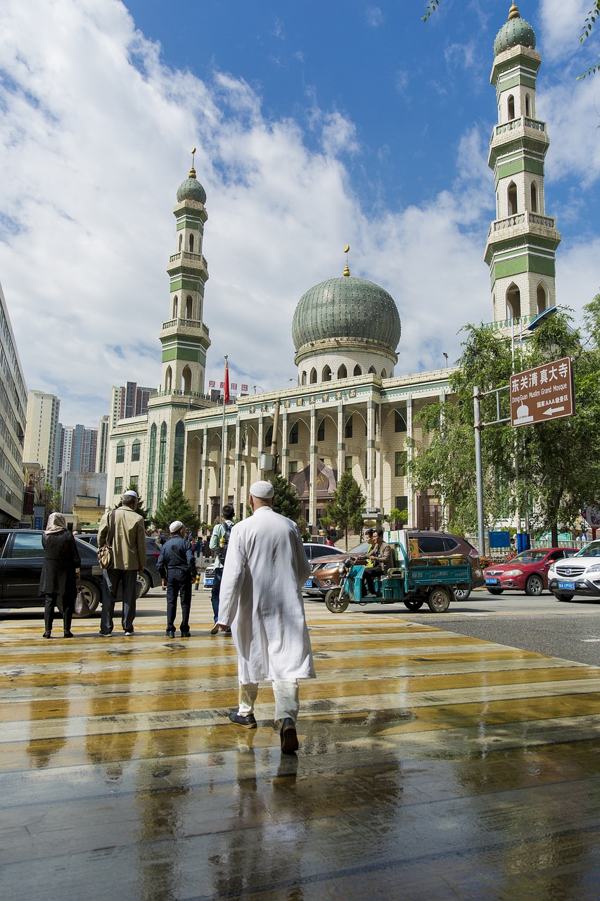 mosque xining blue sky and white clouds free photo