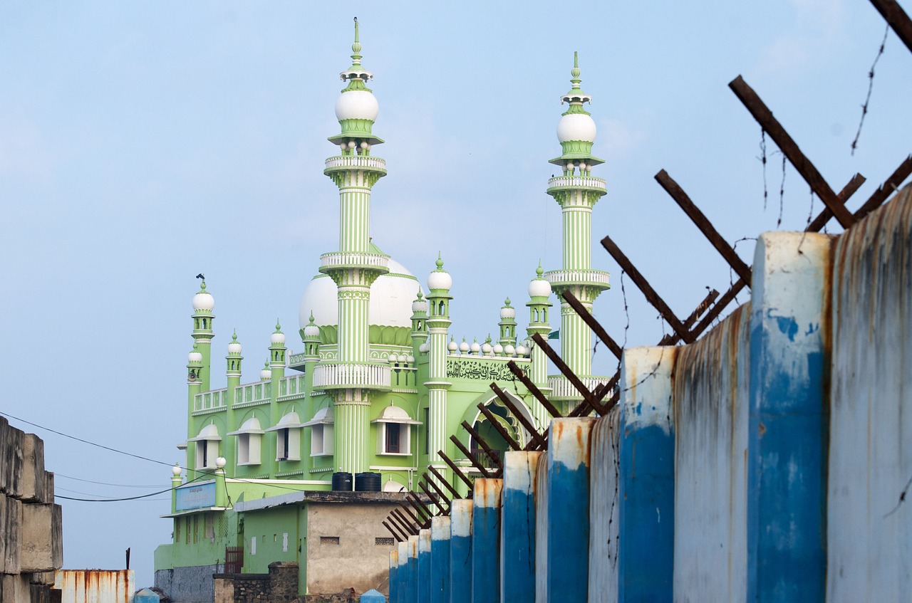 mosque  india  kerala free photo