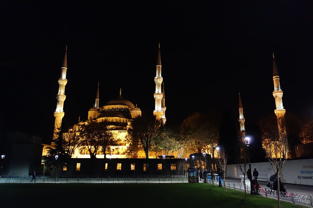 mosque night lights free photo