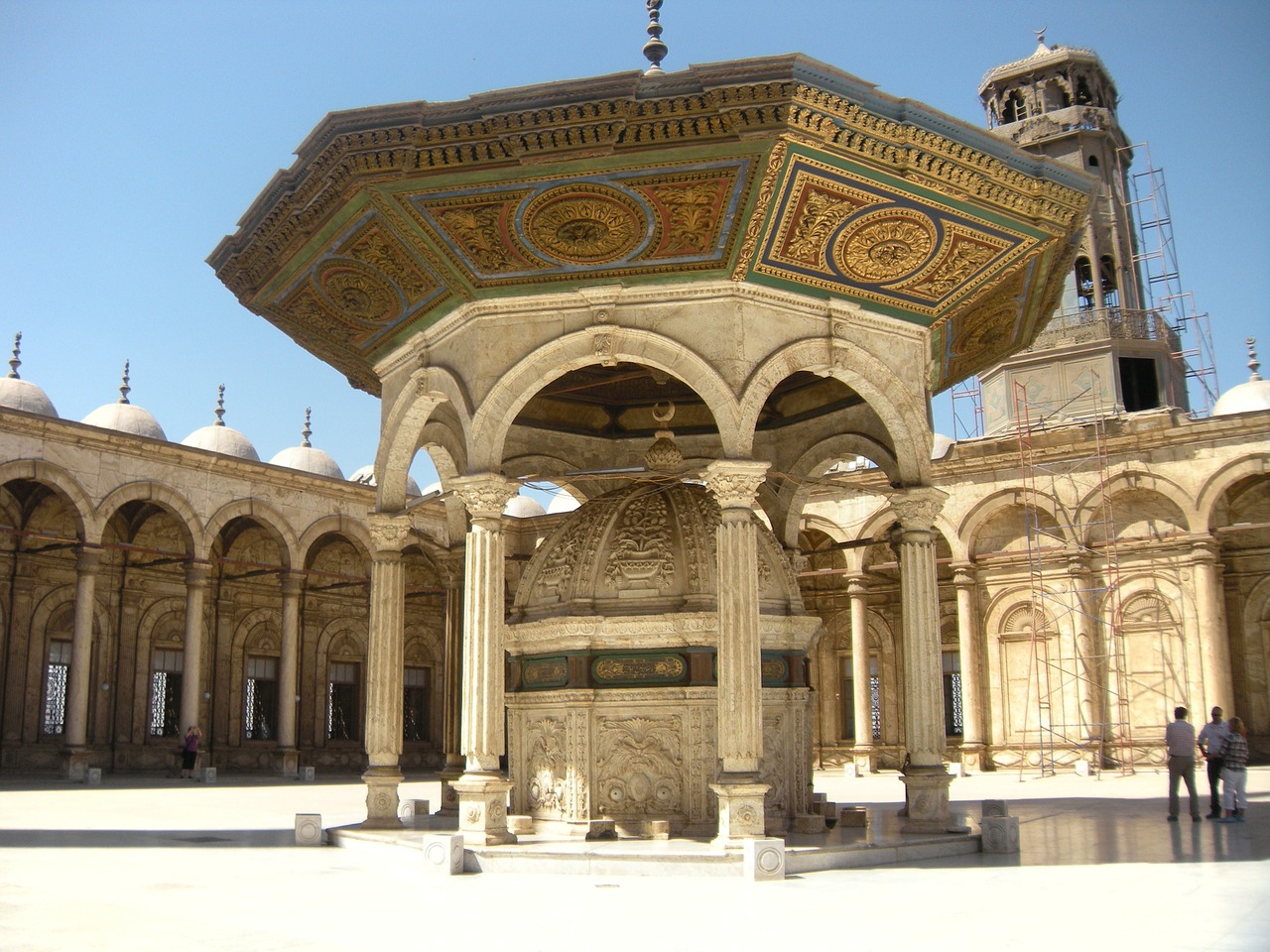 mosque inside courtyard grand mosque free photo