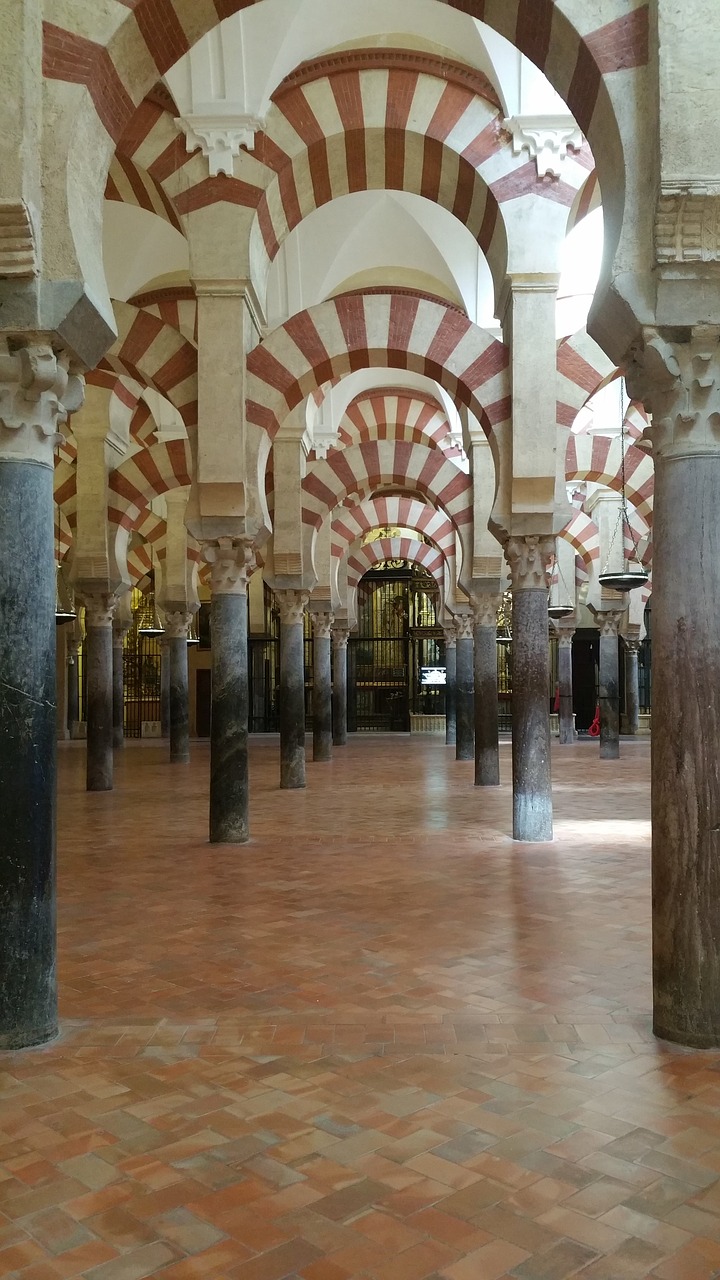 mosque–cathedral of córdoba mezquita-catedral de córdoba great mosque of córdoba free photo