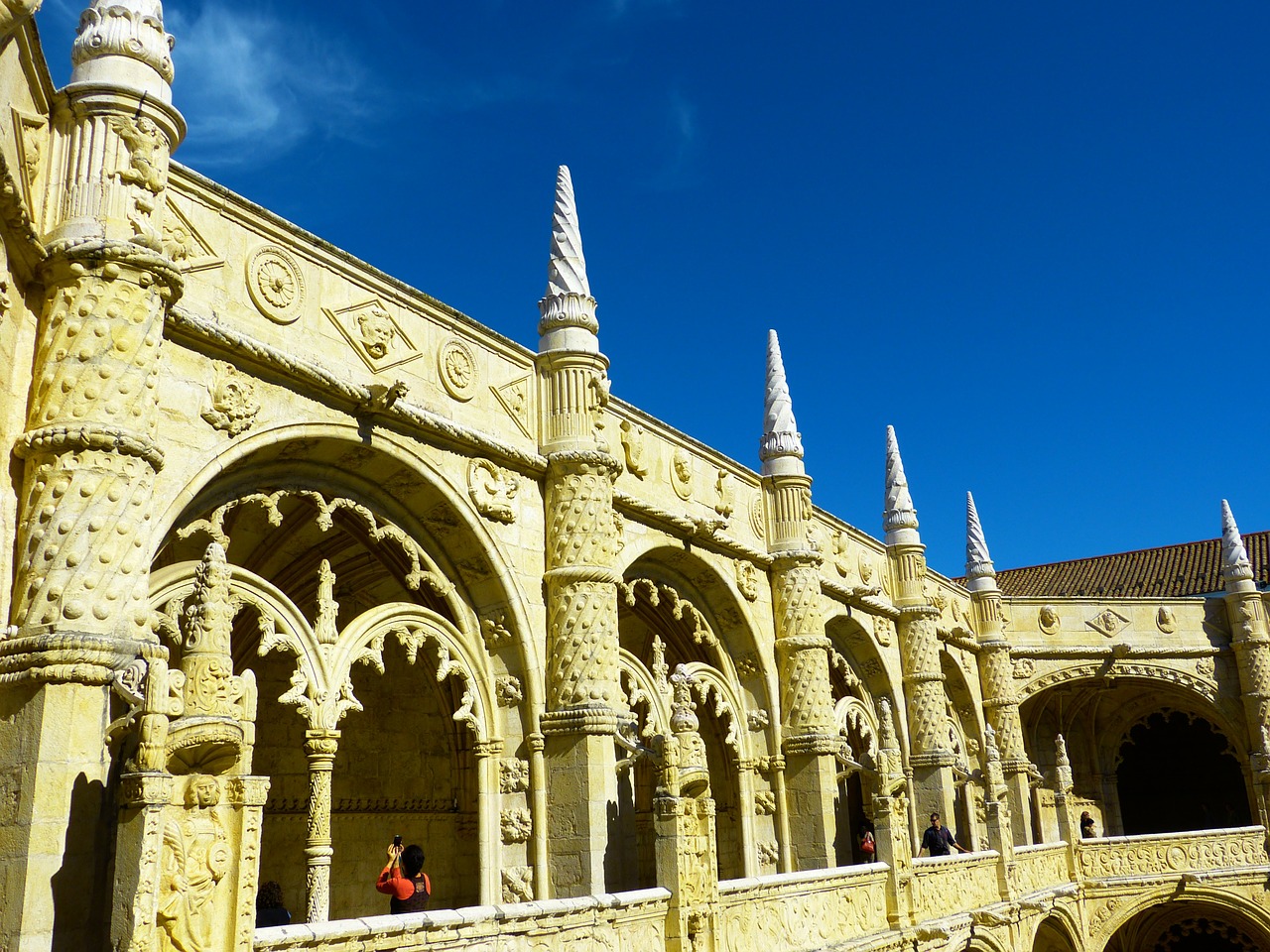 mosteiro dos jerónimos jeronimo monastery cloister free photo