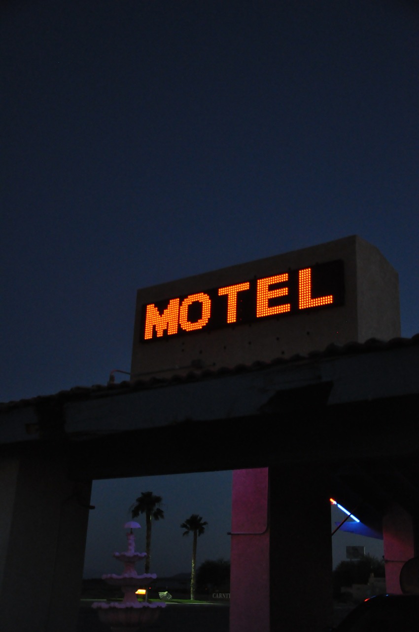 motel night neon free photo