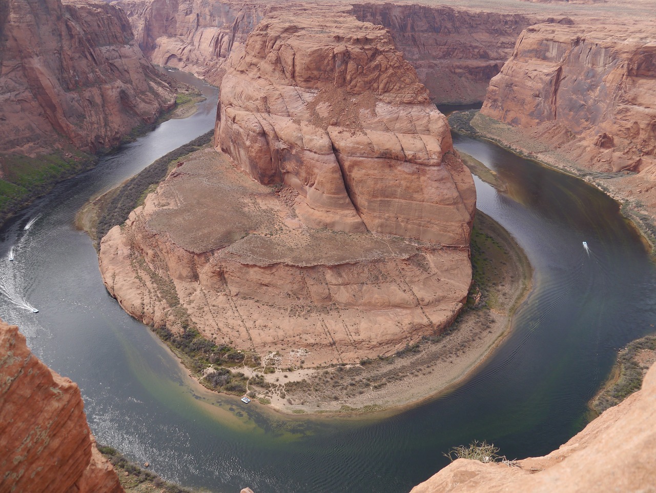 horseshoe bent mother nature excitement free photo