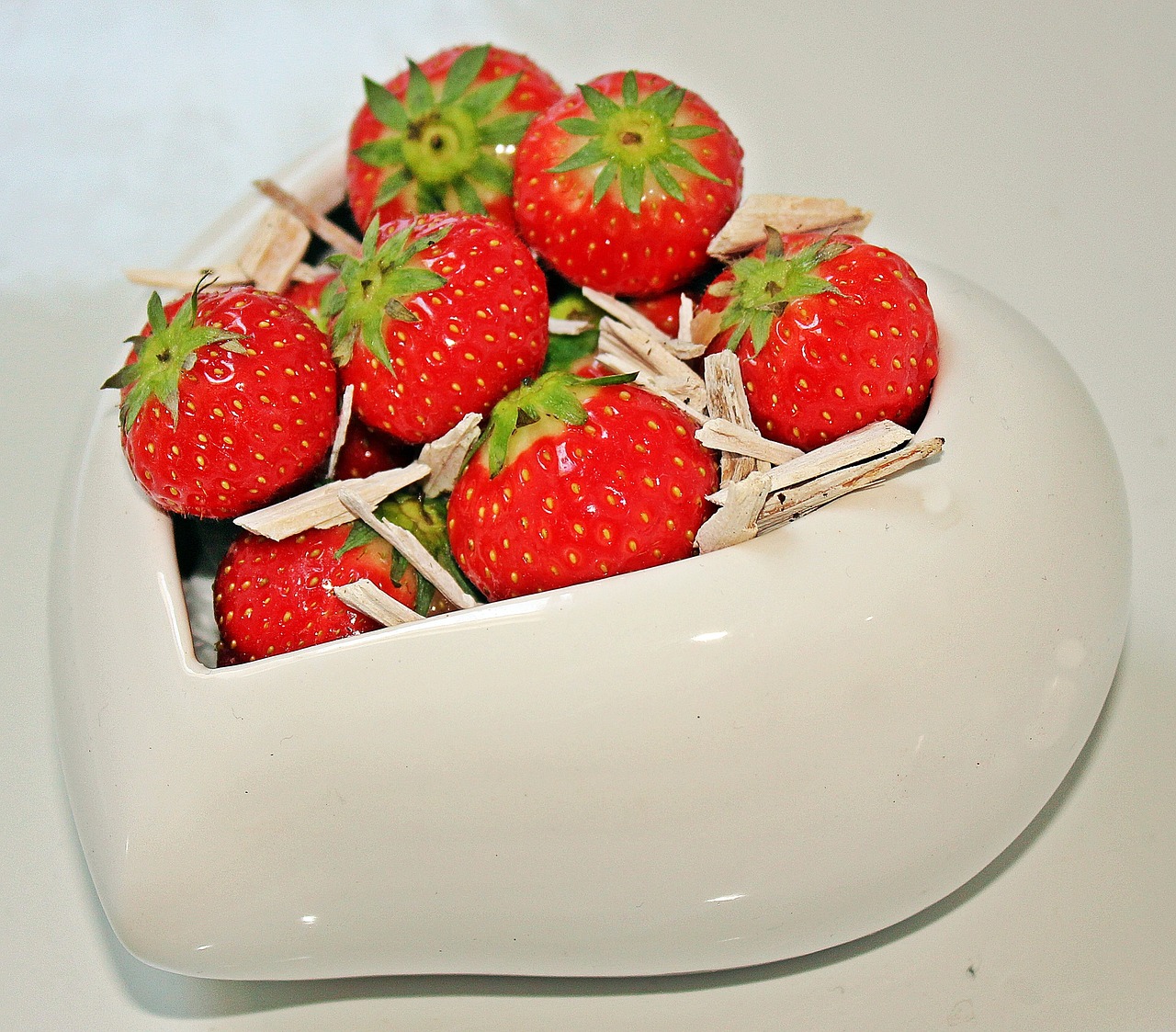 mother's day strawberries red free photo