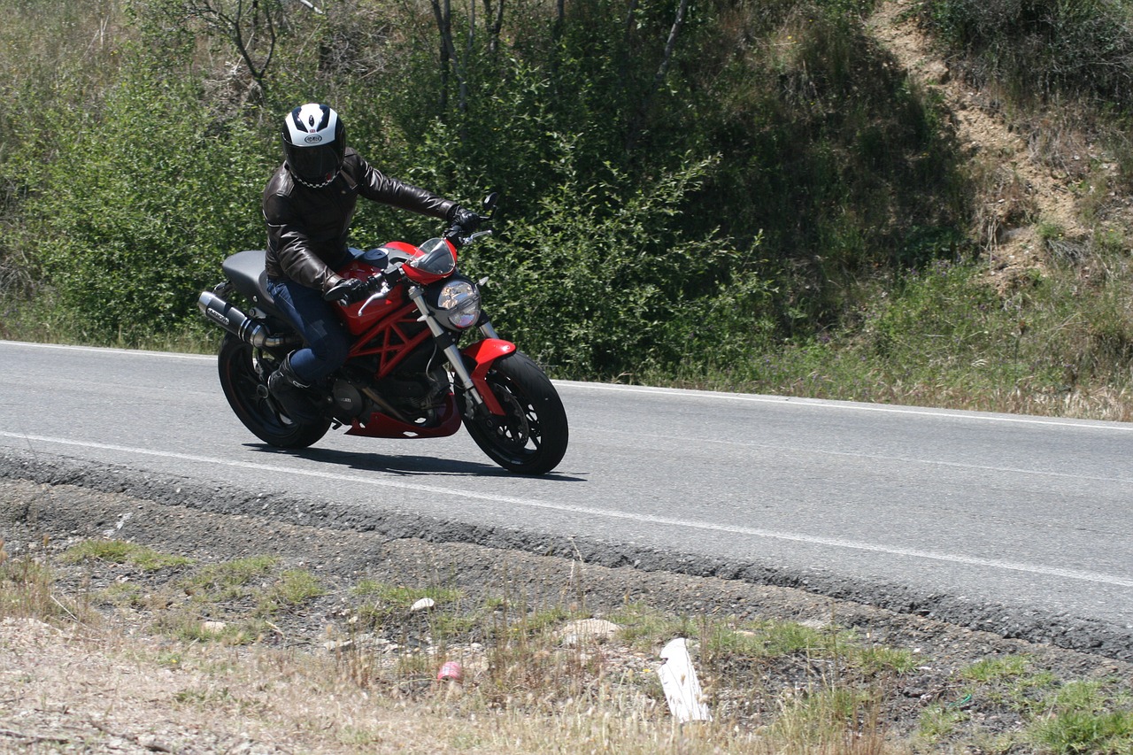 moto motorcyclist biker free photo