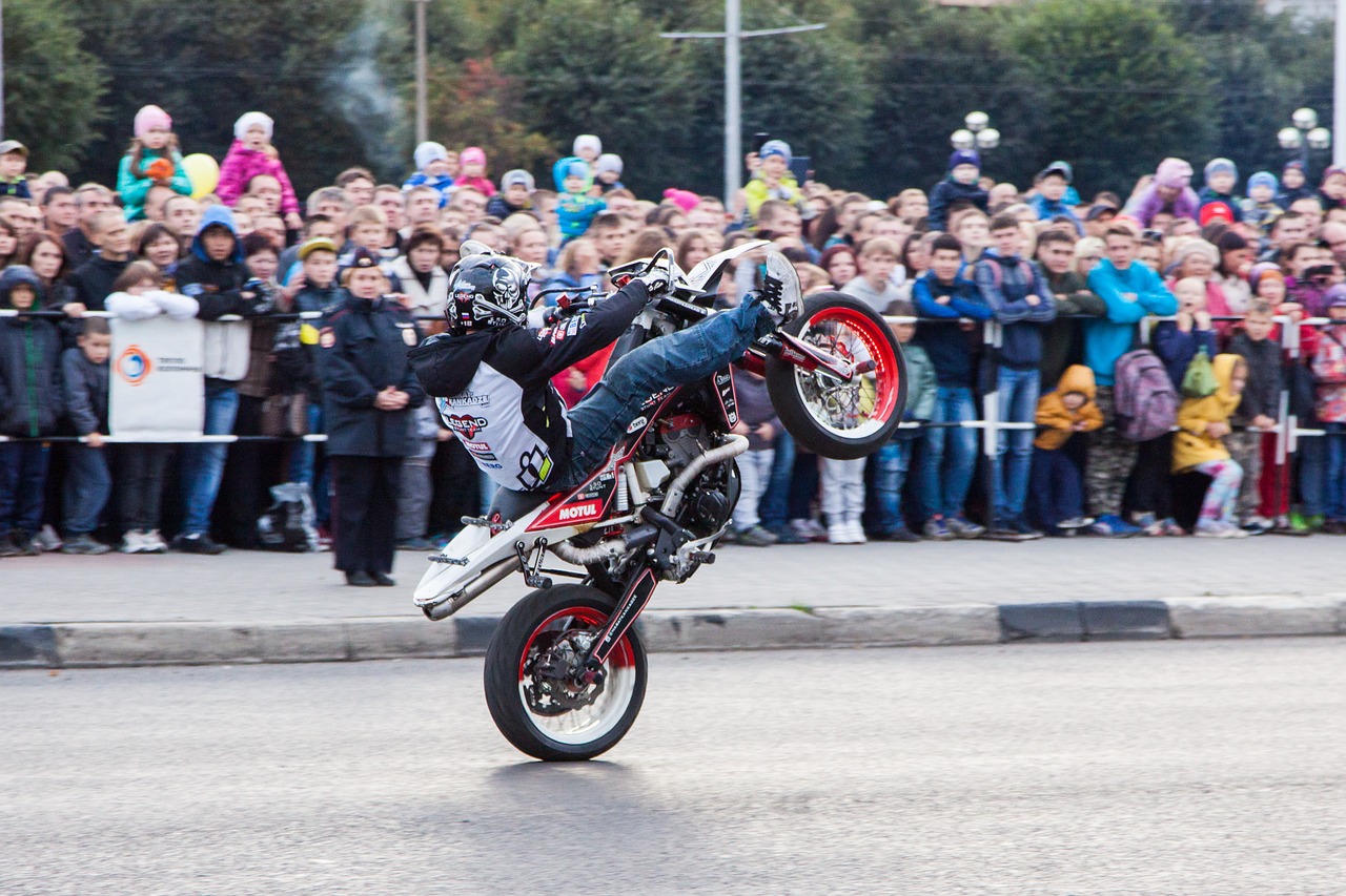 motorcycle extreme trick free photo