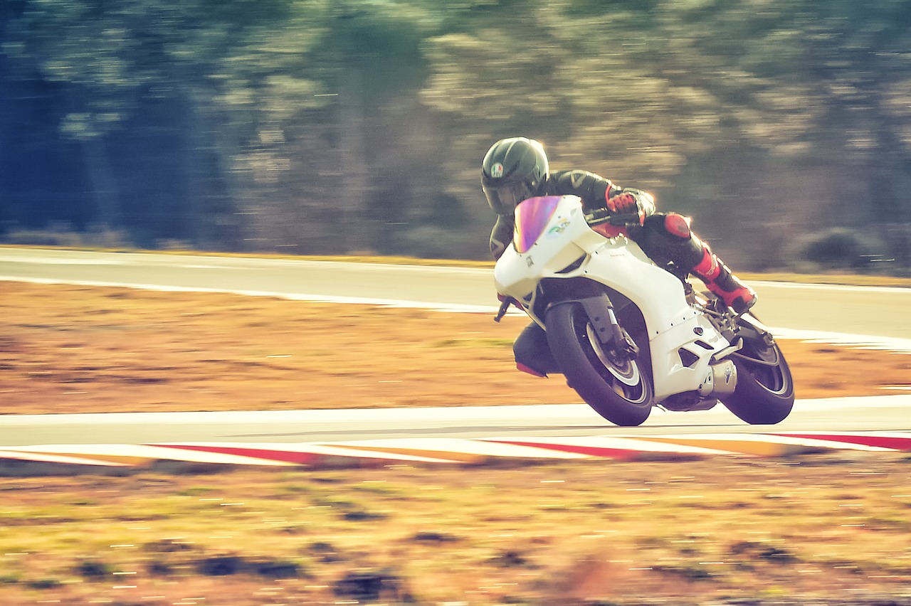 moto speed ducati free photo