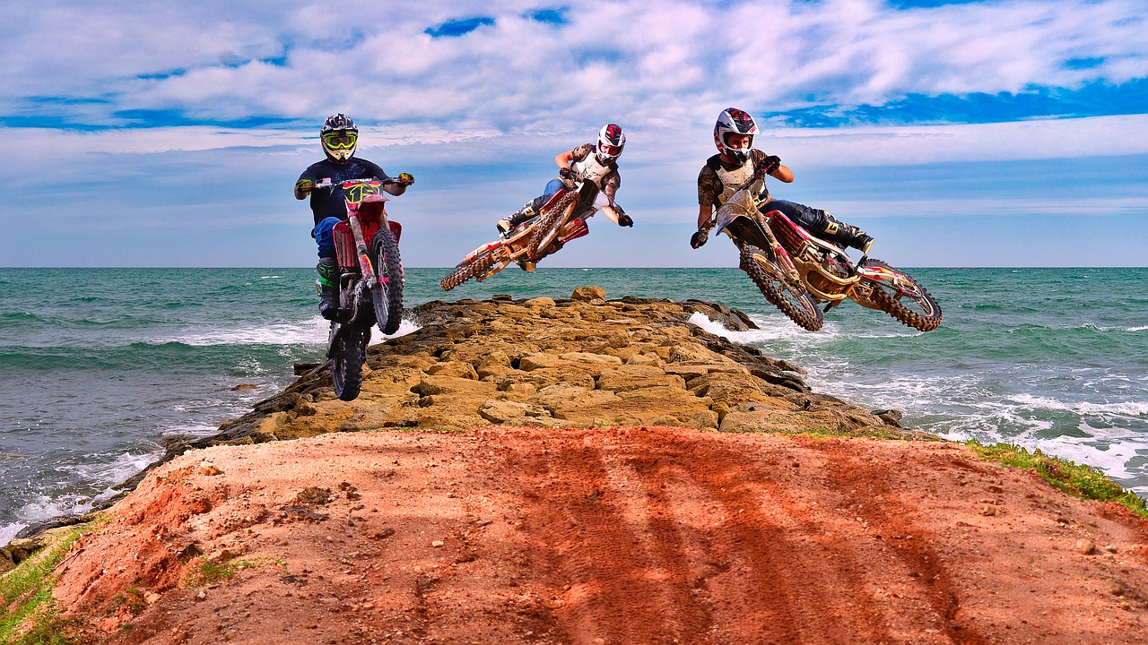 motocross dirtbike's motorcycles free photo