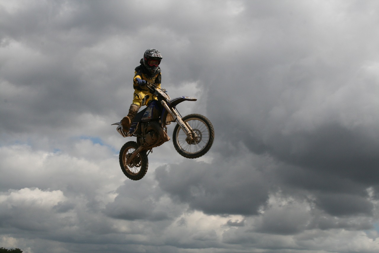 motocross  jump  motorsor free photo