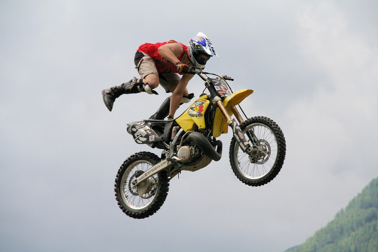 motocross  jump  freestyle free photo