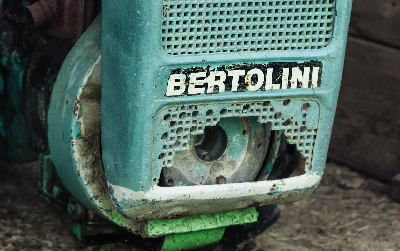 motor  tractor  agriculture free photo