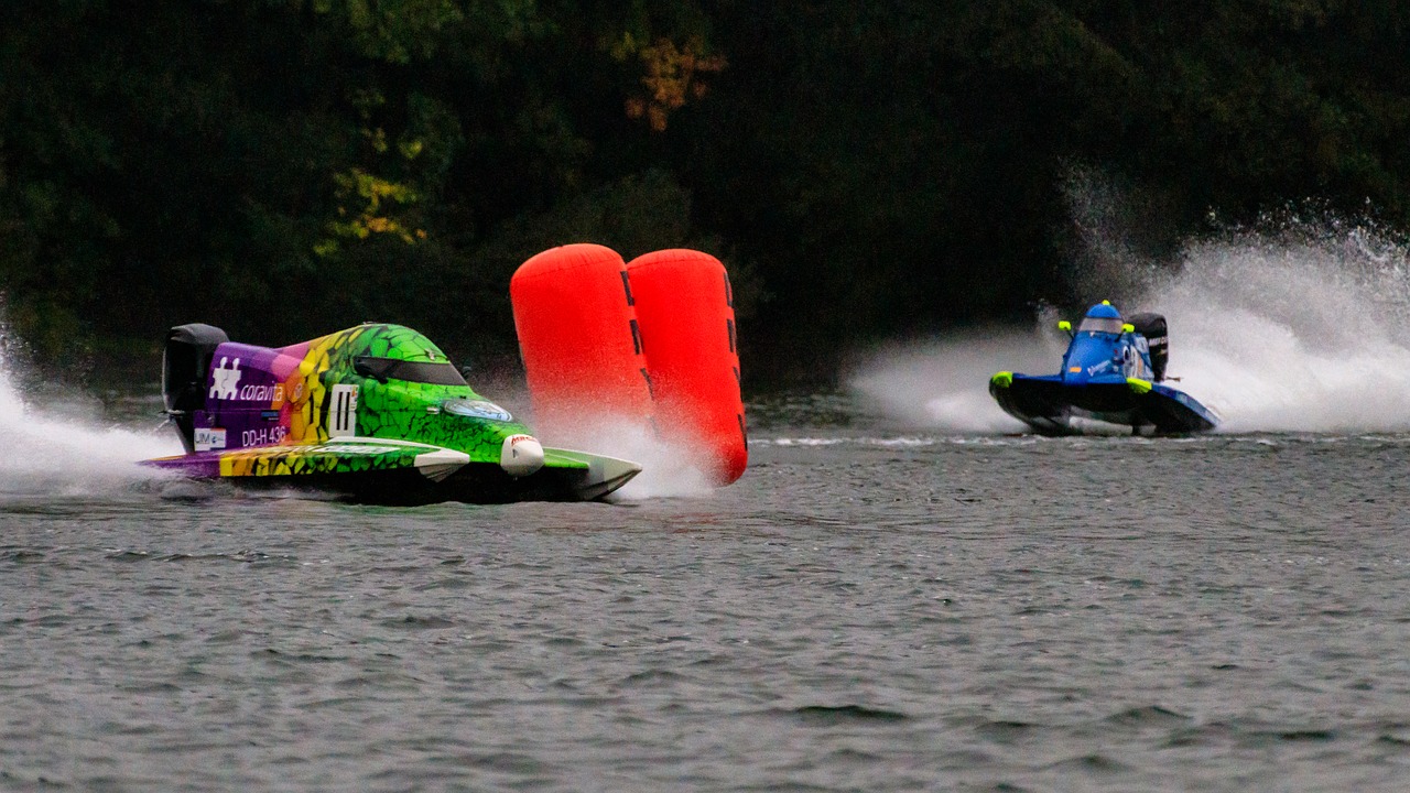 motor boat race  water sports  racing free photo