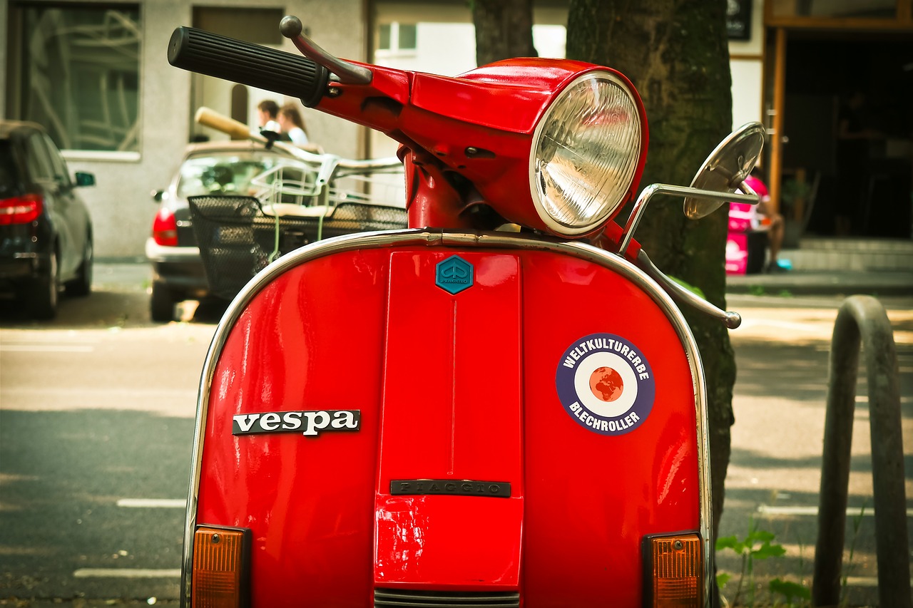 motor scooter vespa roller free photo