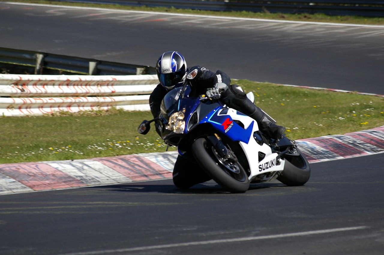 motorcycle side view nordschleife free photo