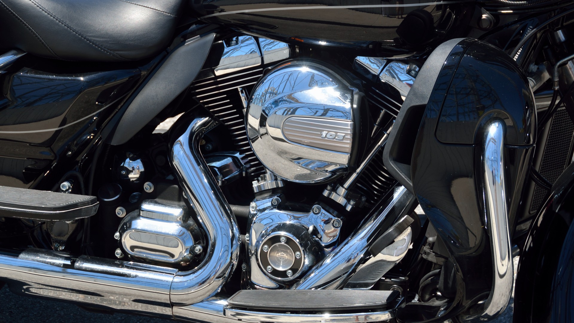 motorcycle engine shiny free photo