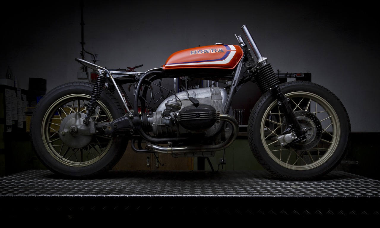 motorcycle  caféracer  cafe racer free photo