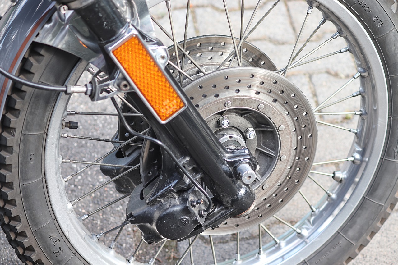 motorcycle  bike  front wheel free photo
