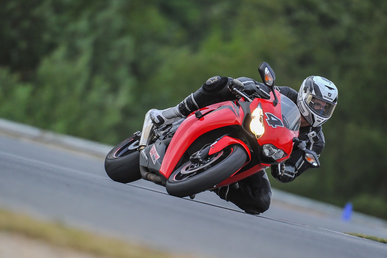 motorcycle  racing  motogp free photo