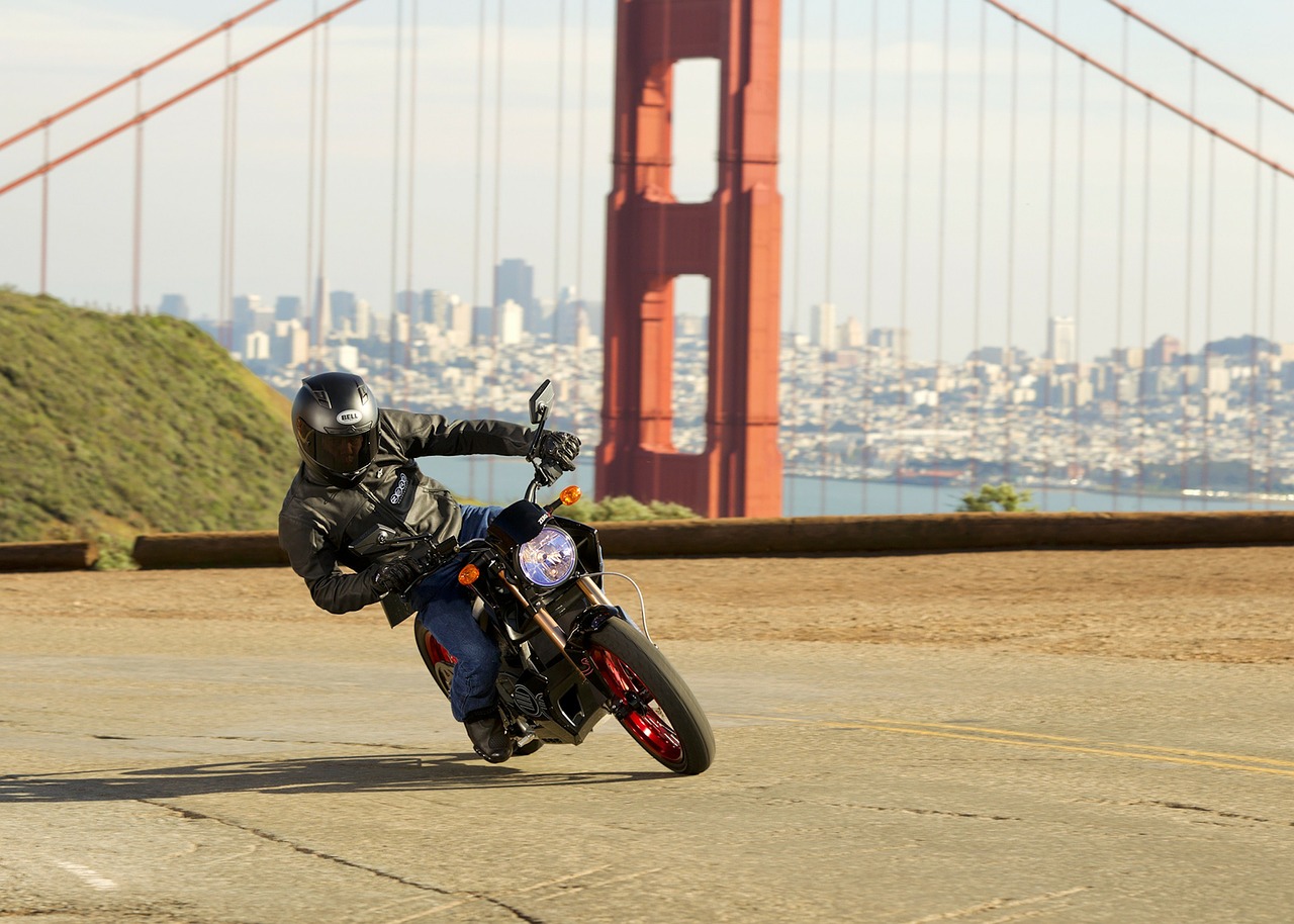 motorcycle zero s action san francisco free photo