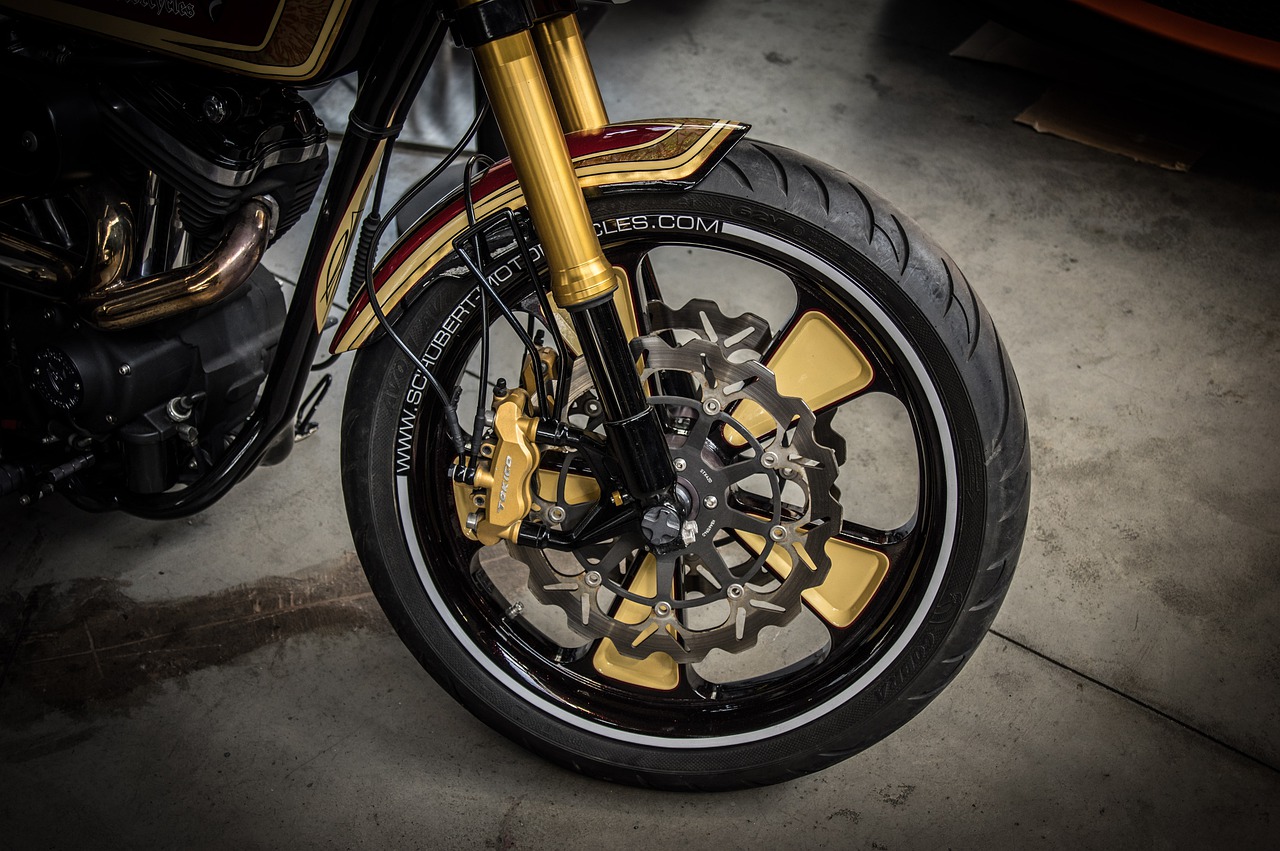 motorcycle rim  design of the rims  disc brake free photo