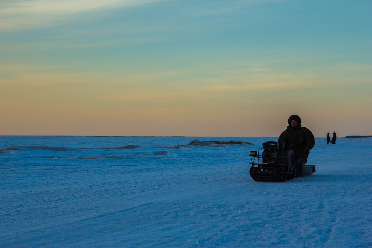 motosobaki snow sea free photo