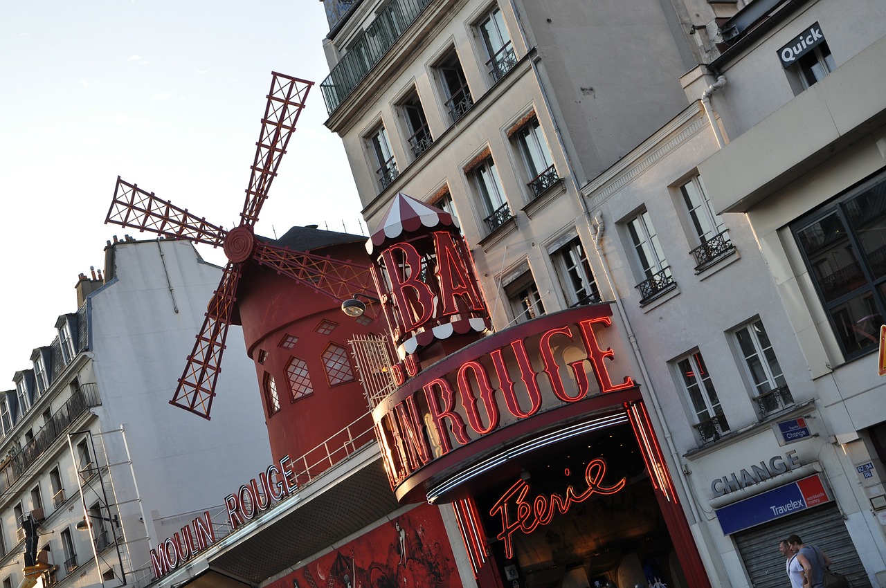 moulin rouge paris cabaret free photo