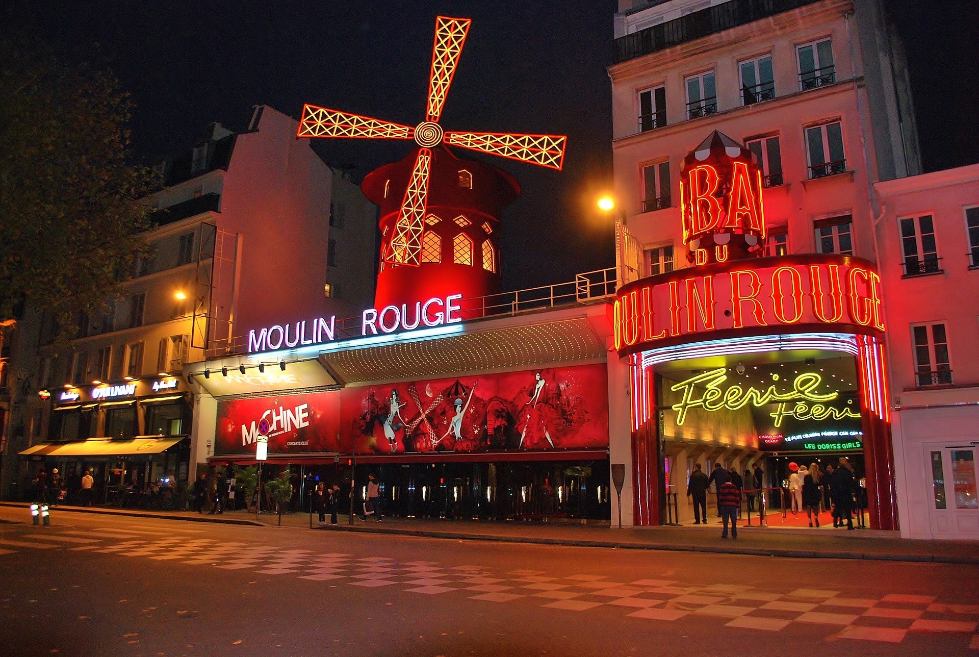 moulin rouge night lights free photo