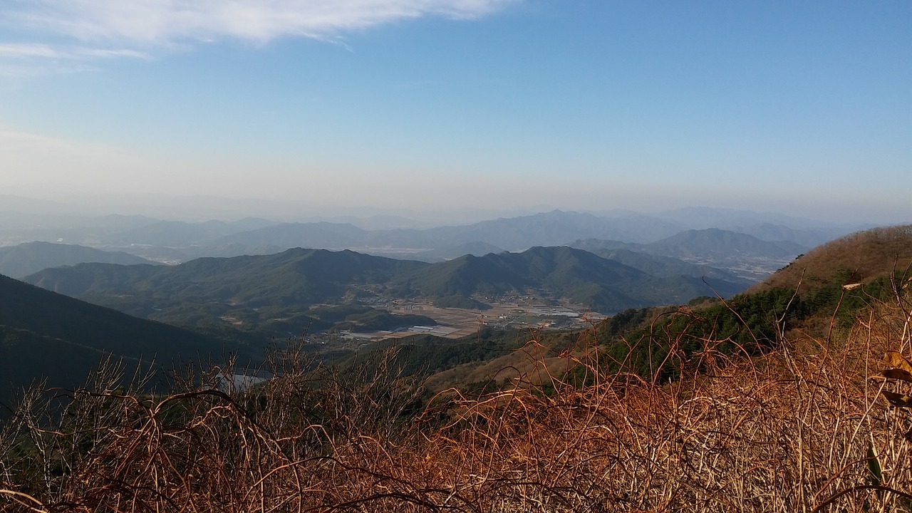 mountain mountains sky free photo