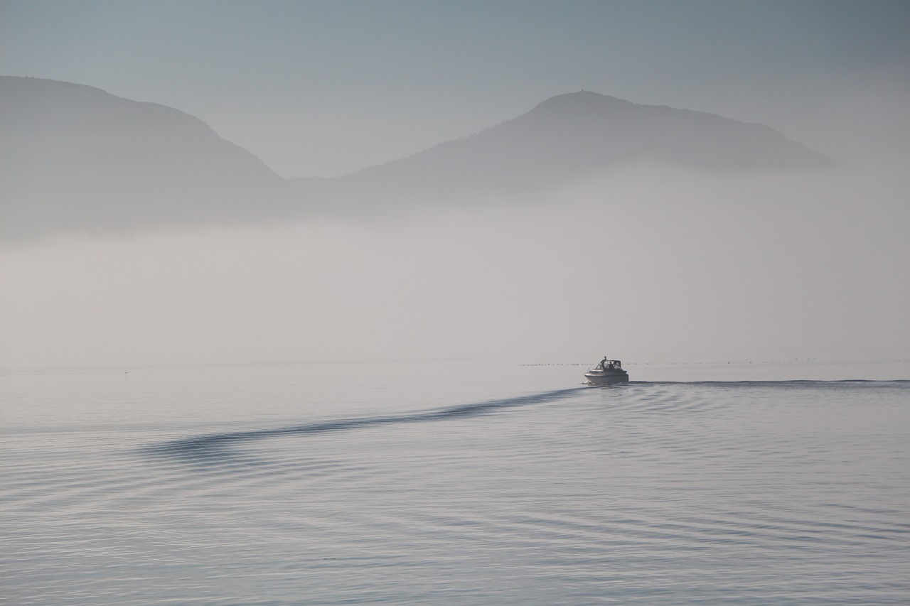 mountain water fog free photo