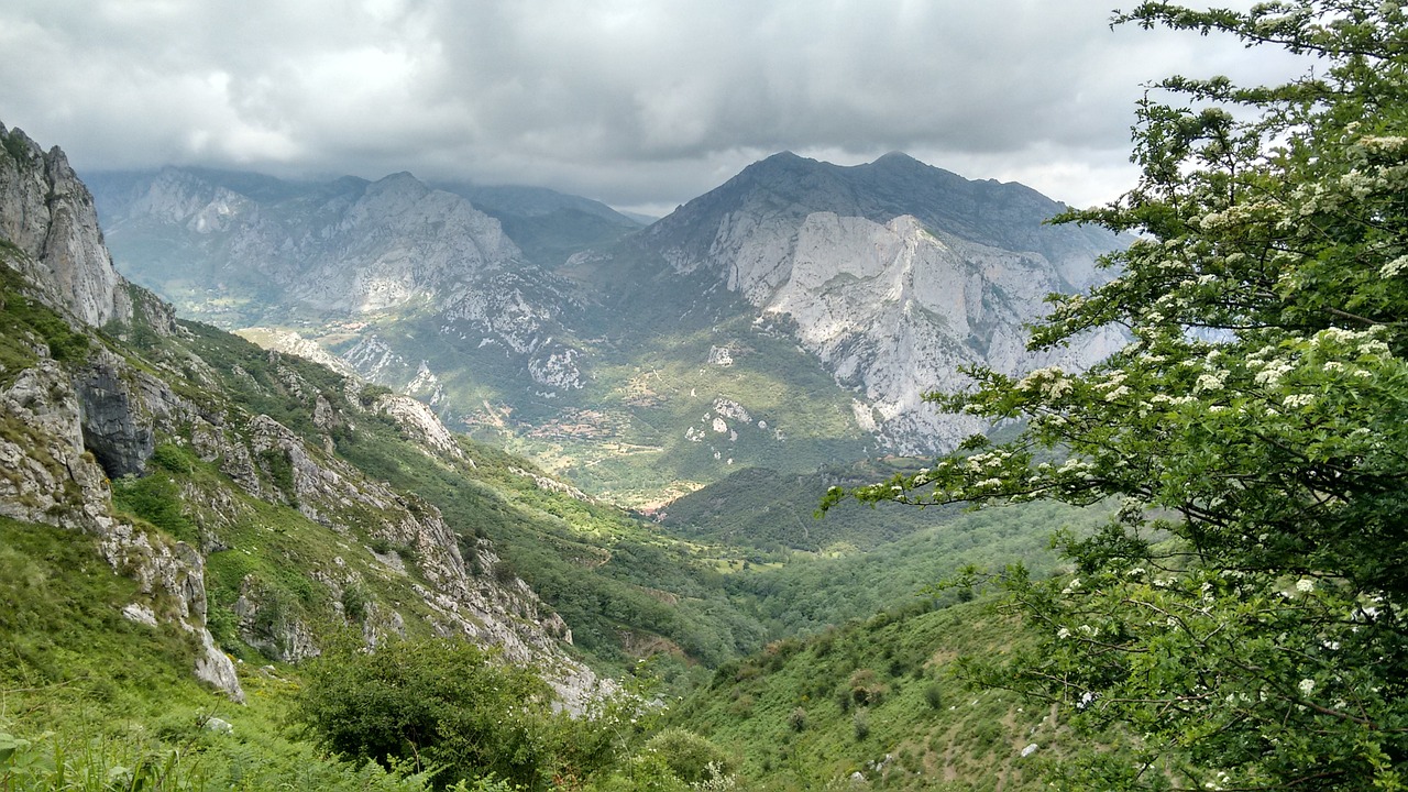 mountain clouds nature free photo