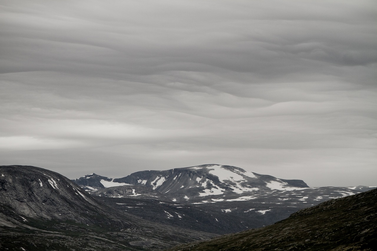 mountain clouds norway free photo